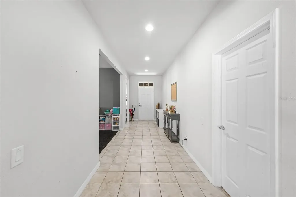 2212 Landside Drive Valrico FL 33594