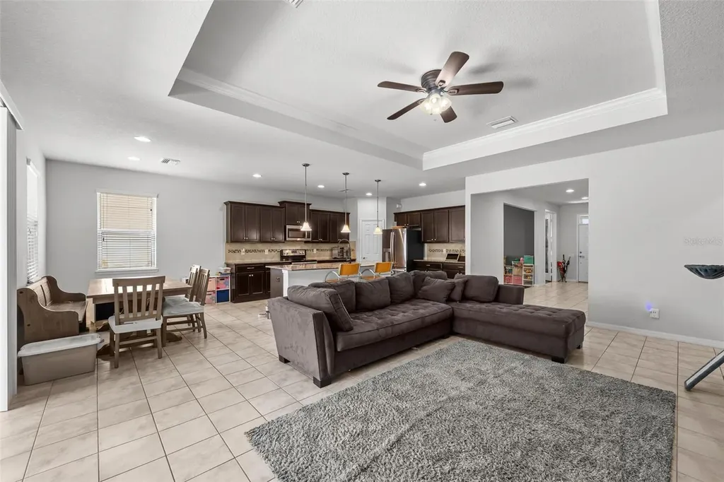2212 Landside Drive Valrico FL 33594