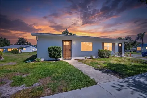 1902 Andover Street Sun City Center FL 33573