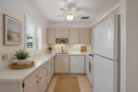 1902 Andover Street Sun City Center FL 33573