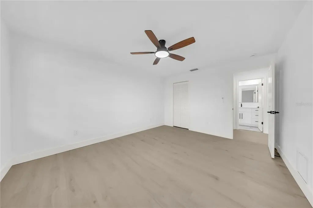 2905 Bluffs Drive Largo FL 33770