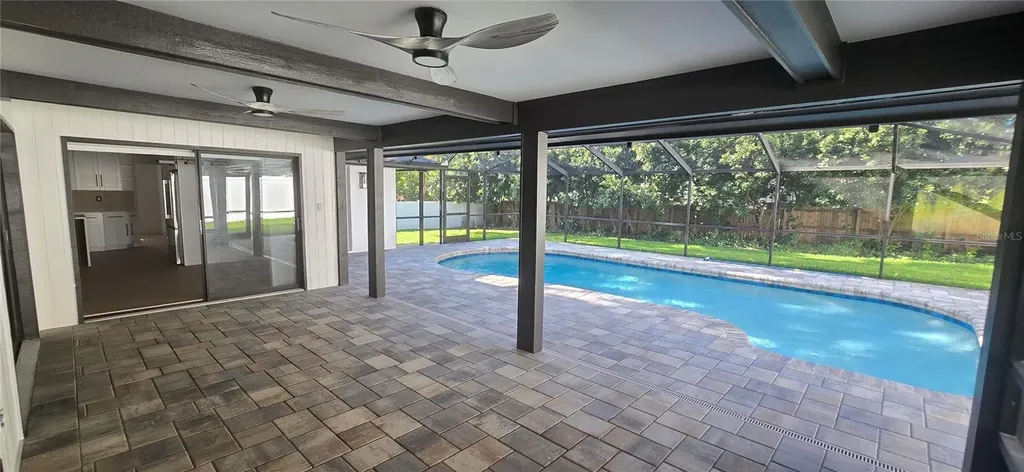 2905 Bluffs Drive Largo FL 33770