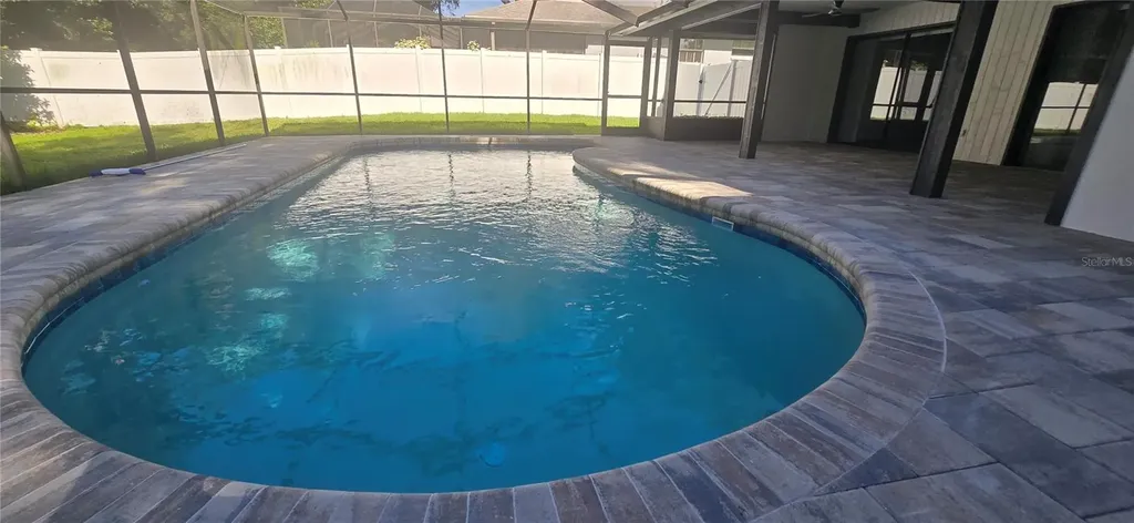 2905 Bluffs Drive Largo FL 33770