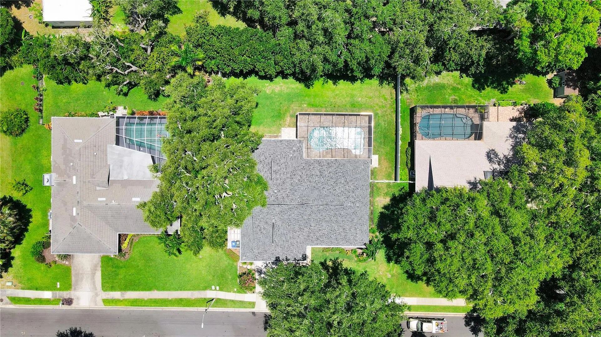 2905 Bluffs Drive Largo FL 33770