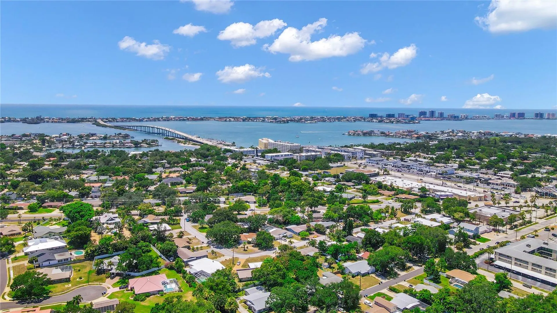 2905 Bluffs Drive Largo FL 33770