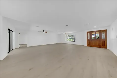 2905 Bluffs Drive Largo FL 33770
