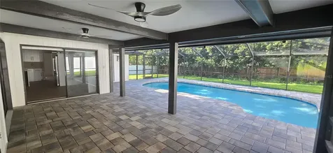 2905 Bluffs Drive Largo FL 33770