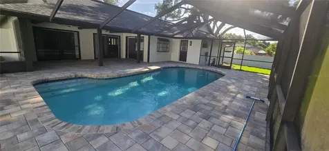 2905 Bluffs Drive Largo FL 33770