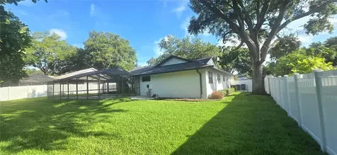 2905 Bluffs Drive Largo FL 33770