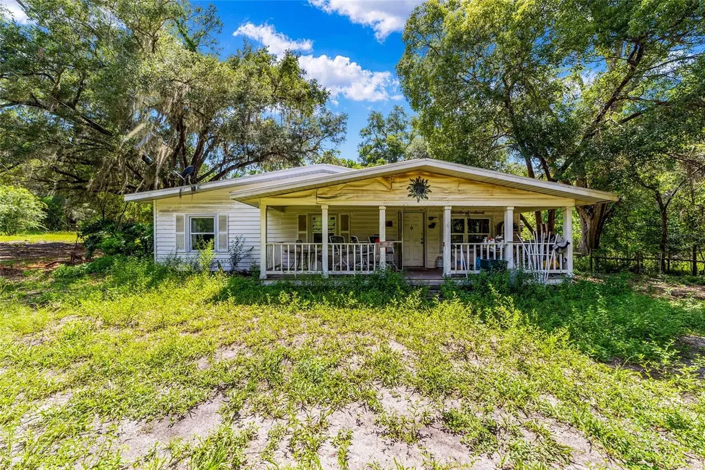 11768 N Gatlen Avenue Dunnellon FL 34433