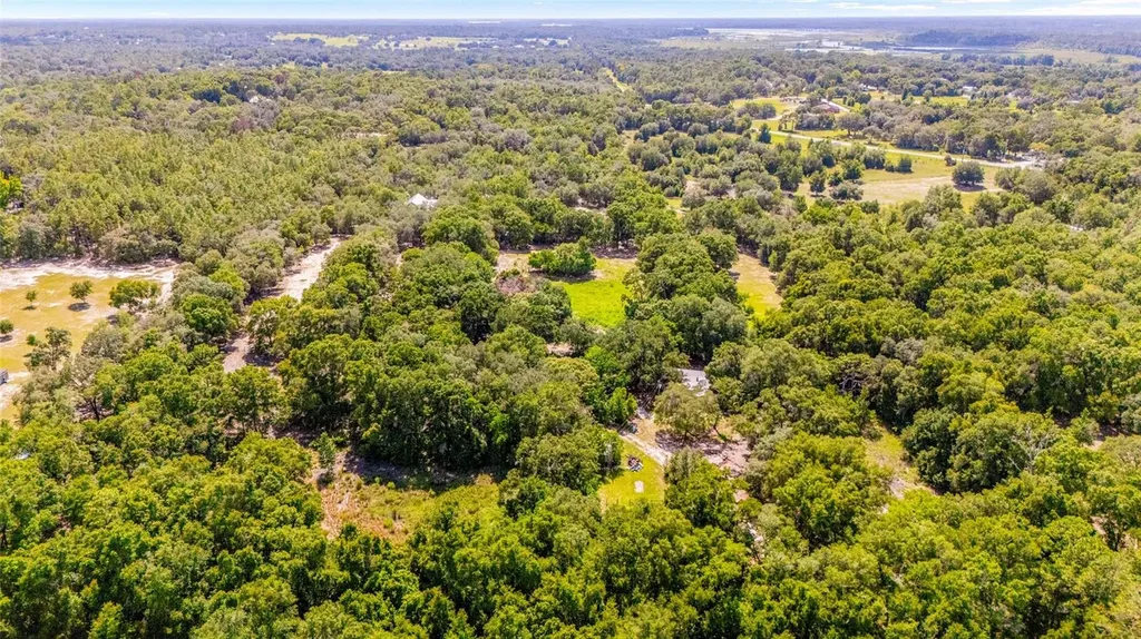 11768 N Gatlen Avenue Dunnellon FL 34433