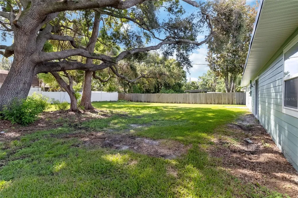 225 Montana Avenue St Cloud FL 34769