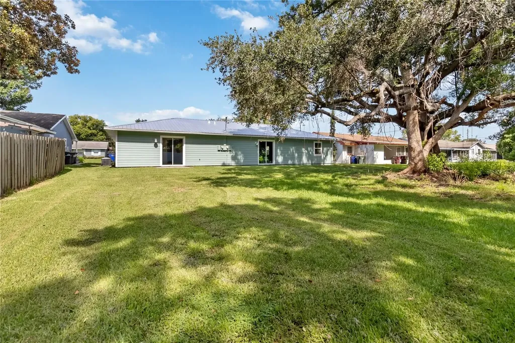 225 Montana Avenue St Cloud FL 34769