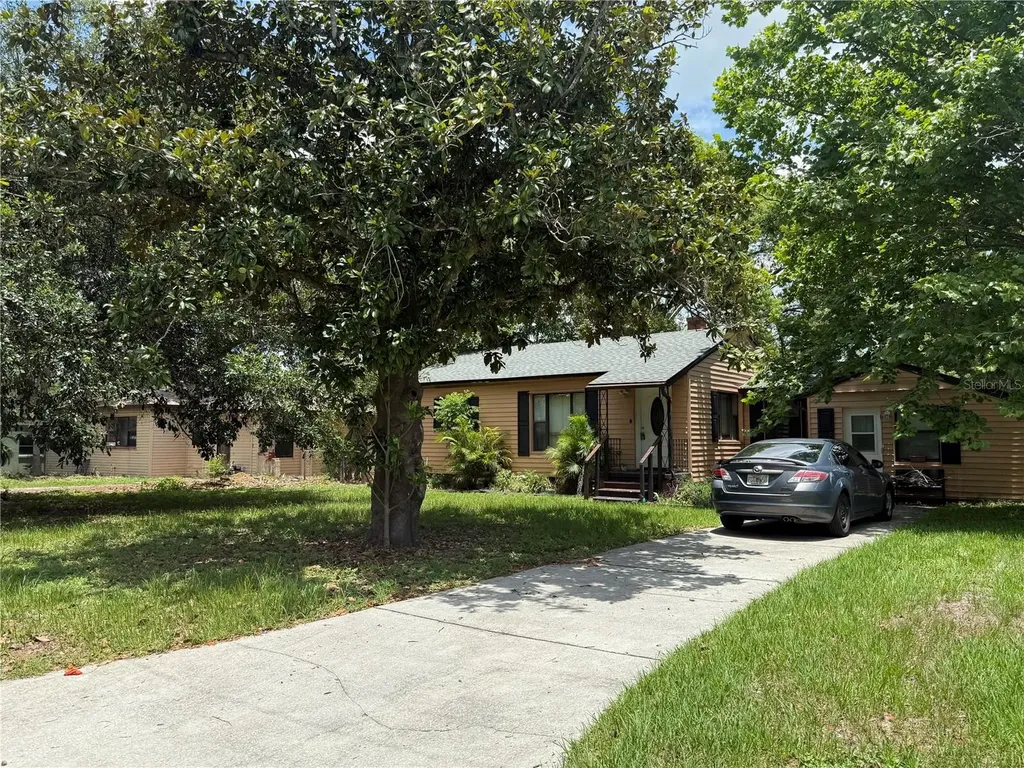 2429 S Elm Avenue Sanford FL 32771