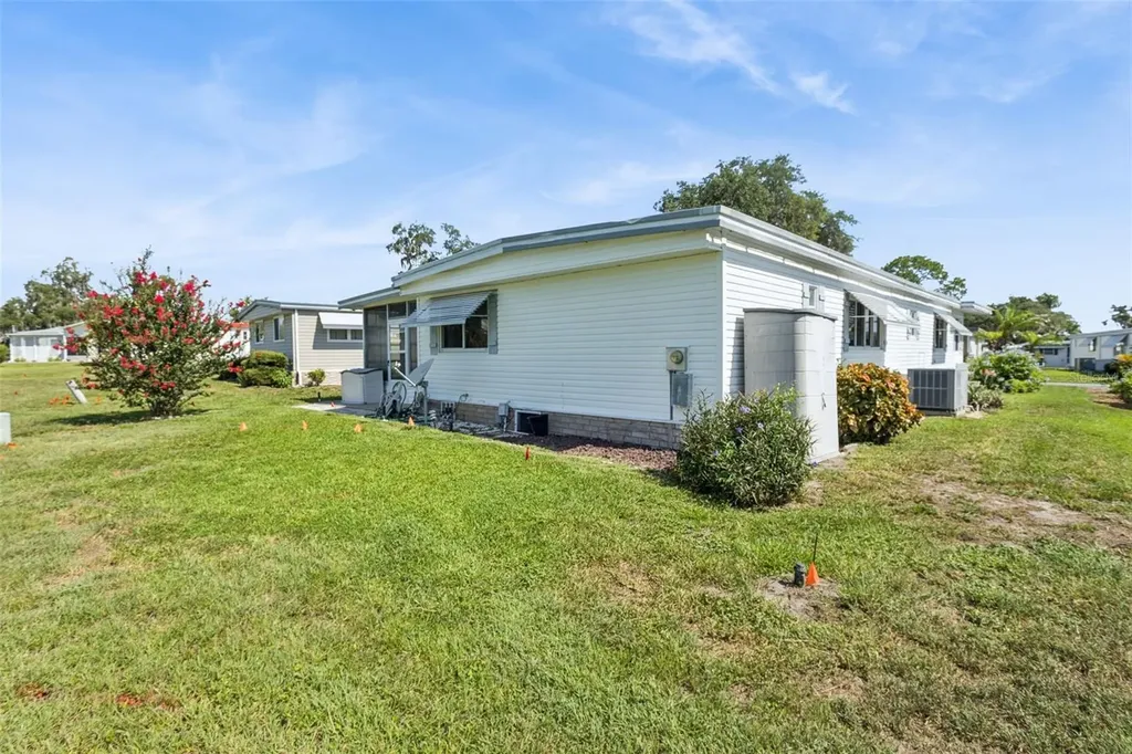 137 Jacaranda Drive Leesburg FL 34748
