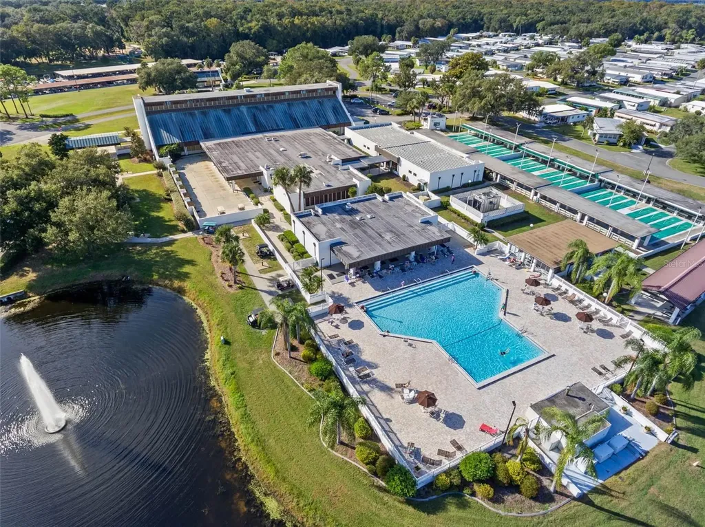 137 Jacaranda Drive Leesburg FL 34748
