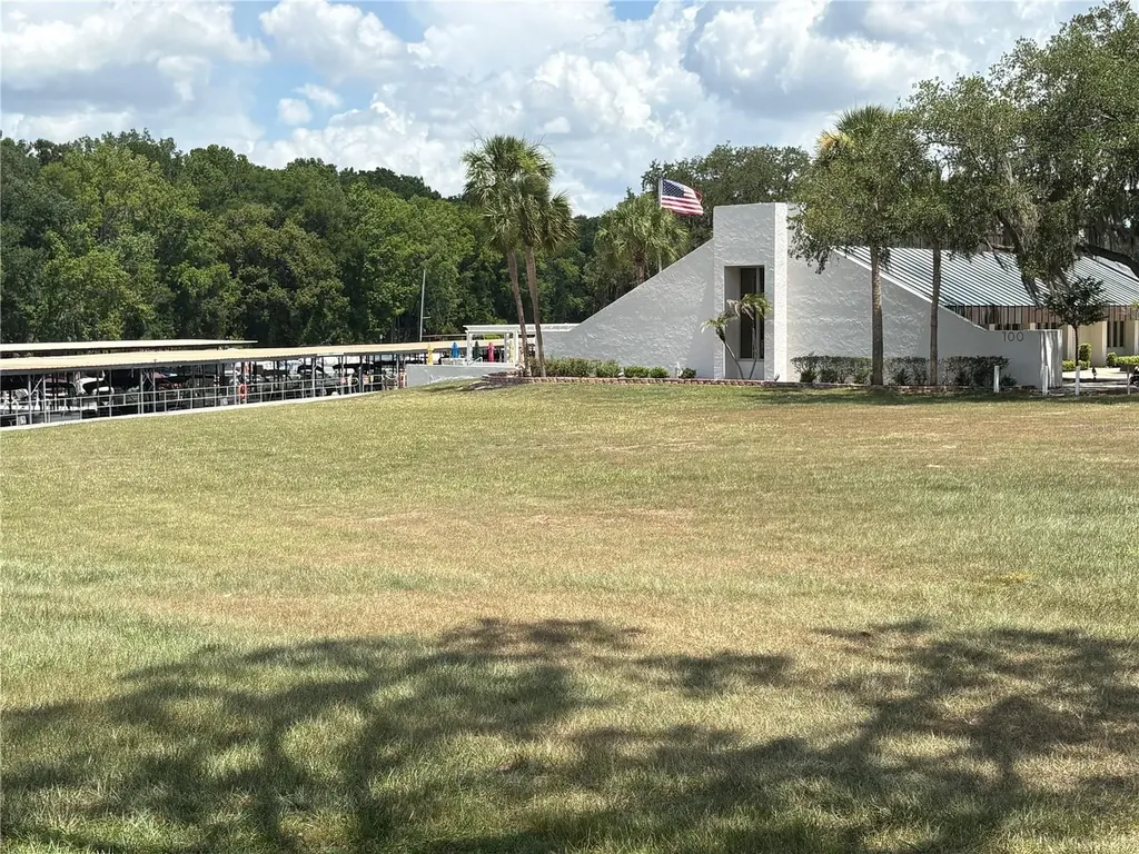 137 Jacaranda Drive Leesburg FL 34748