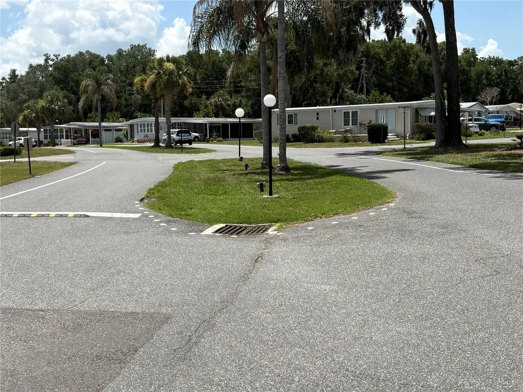 137 Jacaranda Drive Leesburg FL 34748