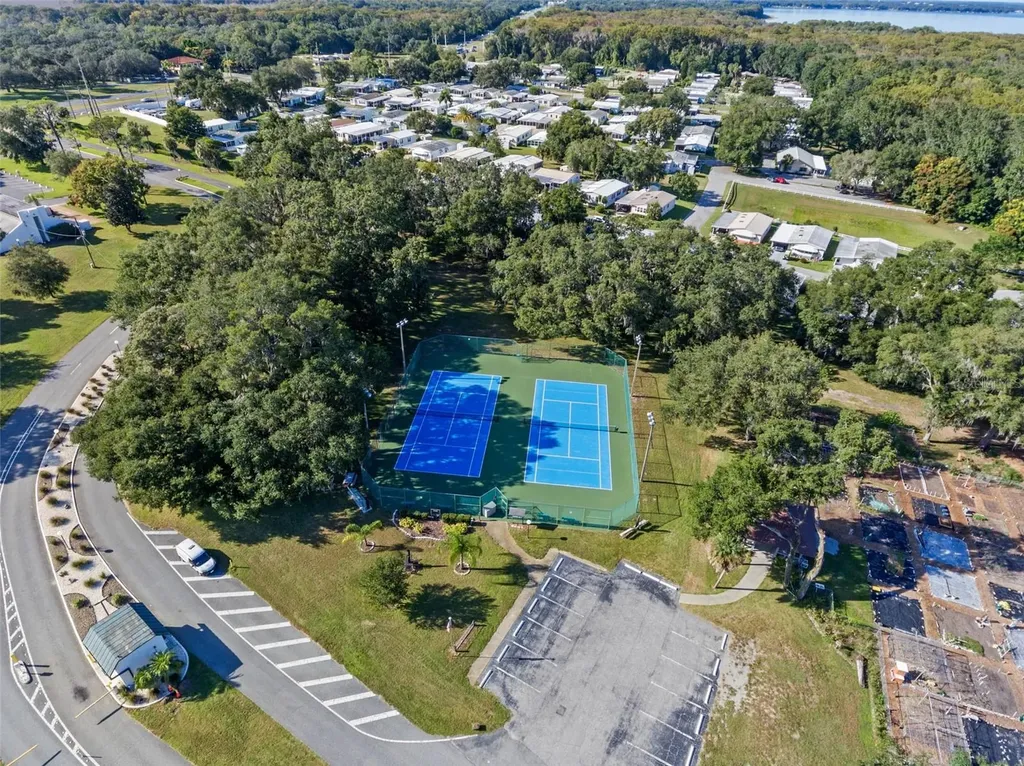 137 Jacaranda Drive Leesburg FL 34748