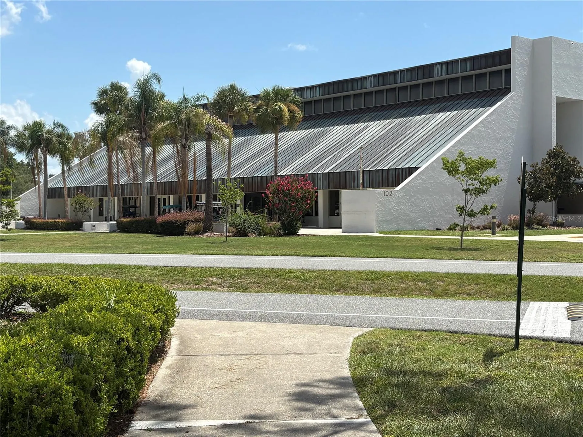 137 Jacaranda Drive Leesburg FL 34748