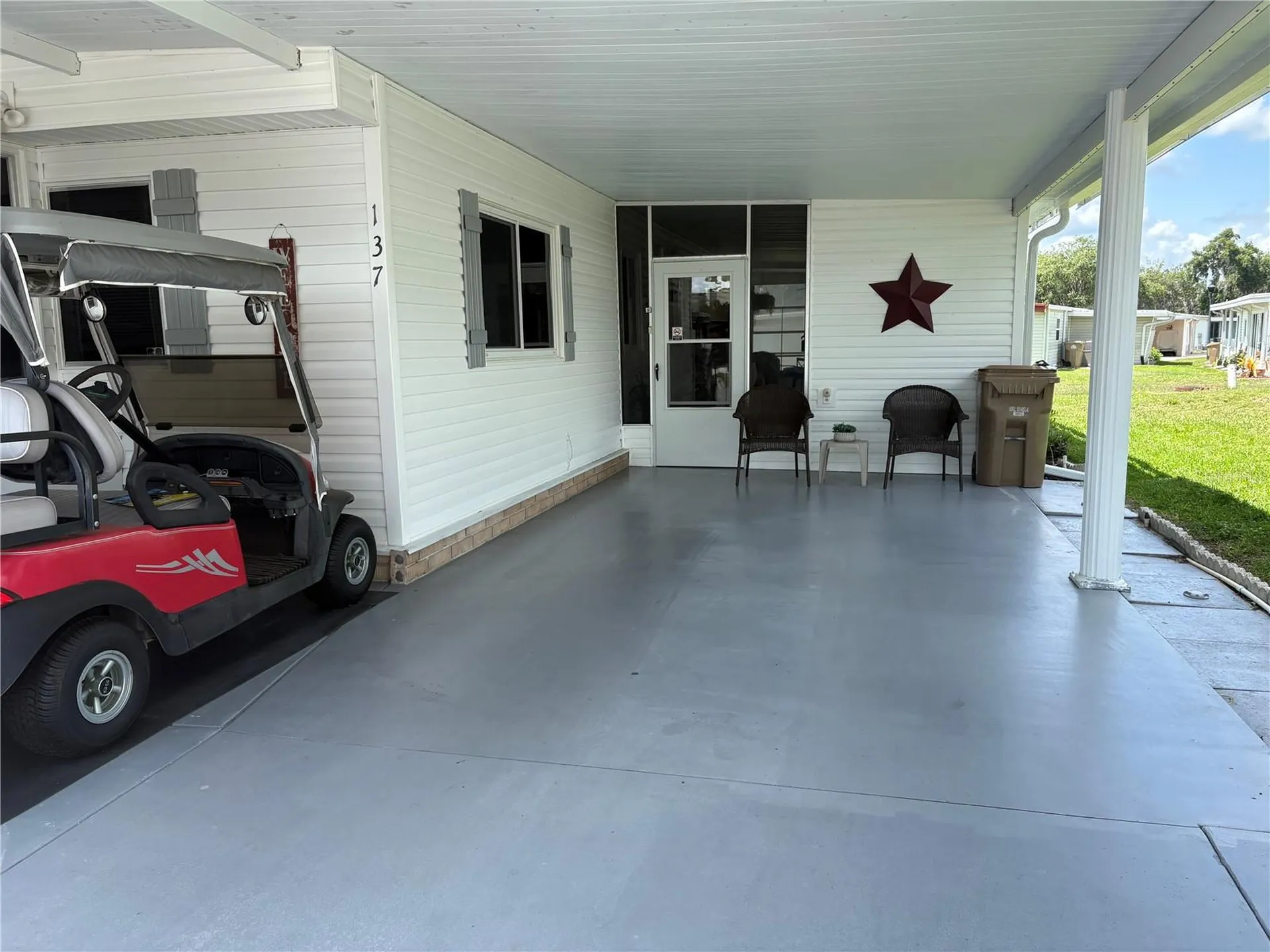 137 Jacaranda Drive Leesburg FL 34748