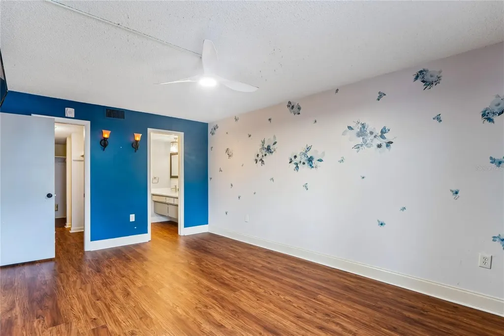 225 Country Club Drive Largo FL 33771