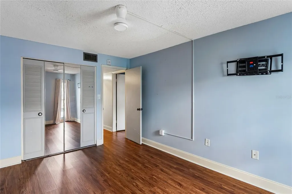 225 Country Club Drive Largo FL 33771