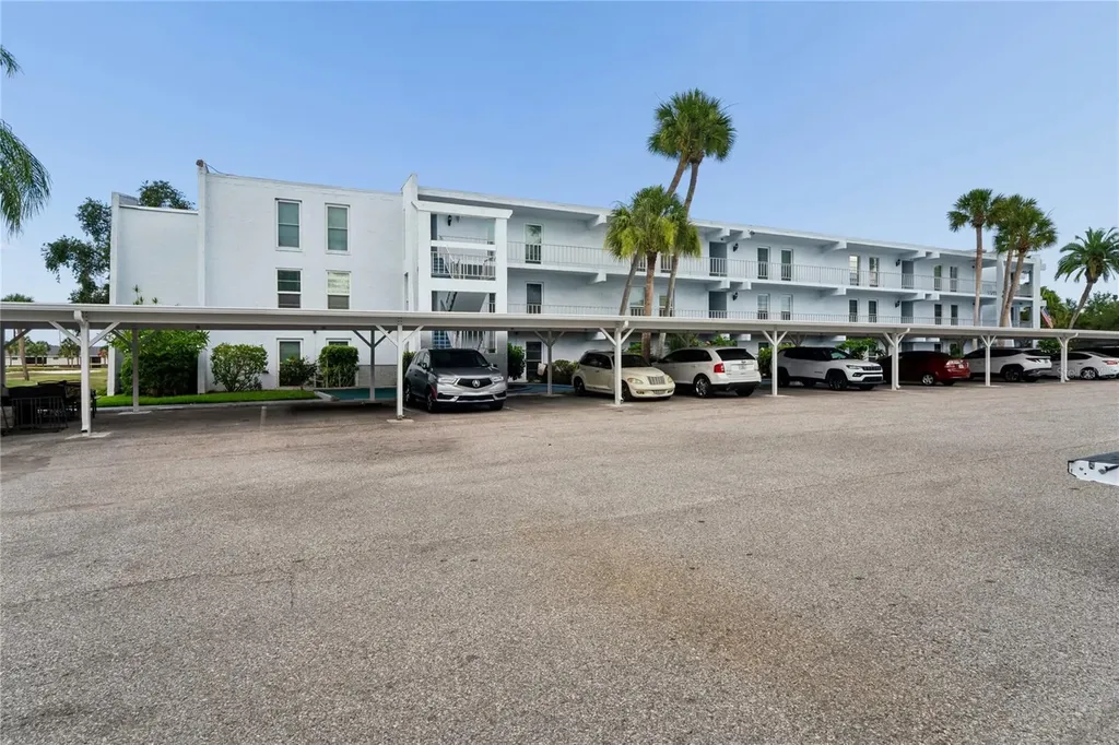225 Country Club Drive Largo FL 33771