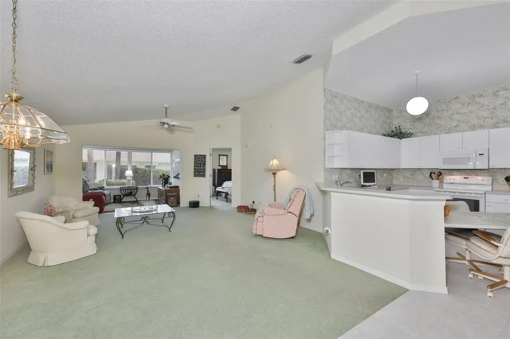 2429 New Haven Circle Sun City Center FL 33573