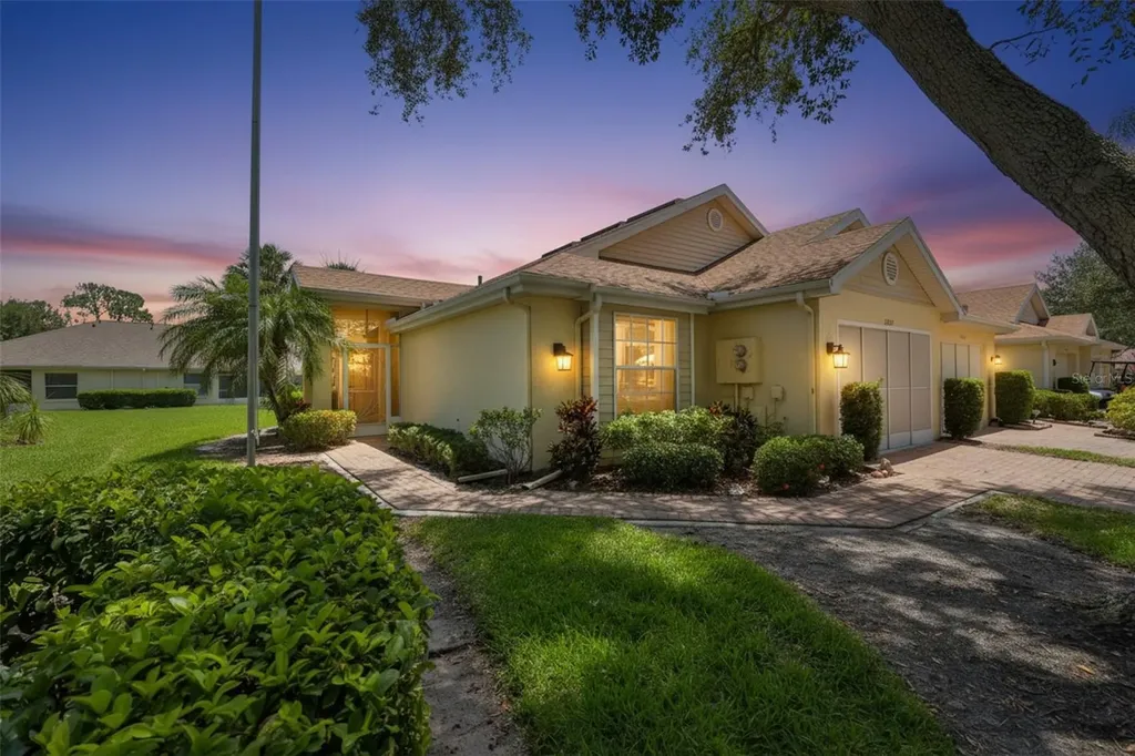 2429 New Haven Circle Sun City Center FL 33573