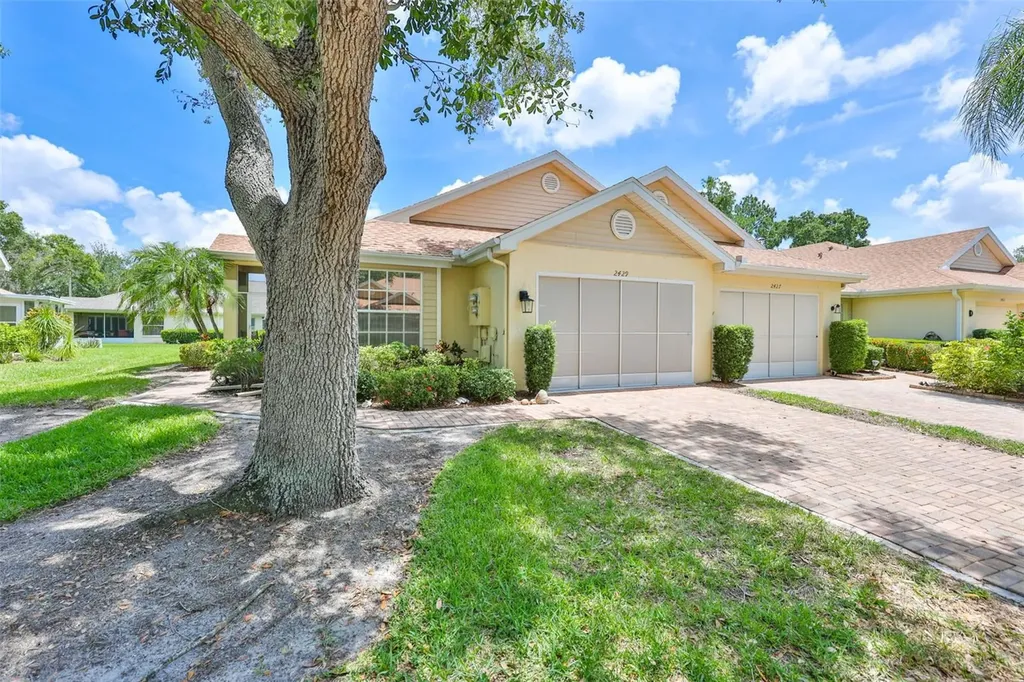 2429 New Haven Circle Sun City Center FL 33573