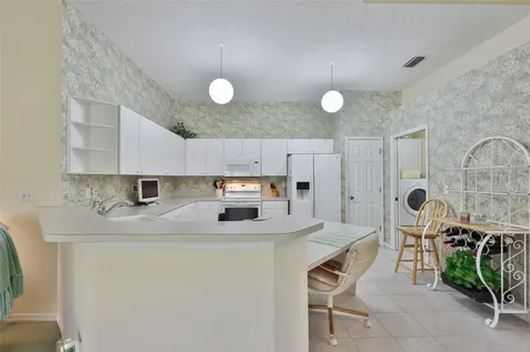 2429 New Haven Circle Sun City Center FL 33573