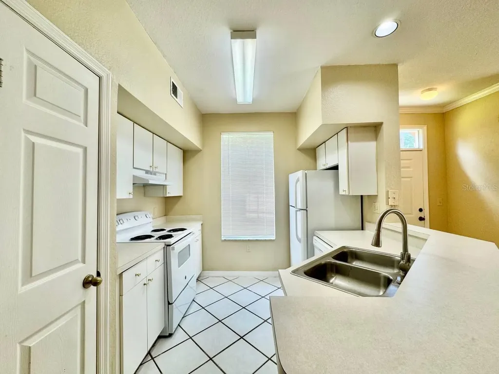 10440 White Lake Court Tampa FL 33626