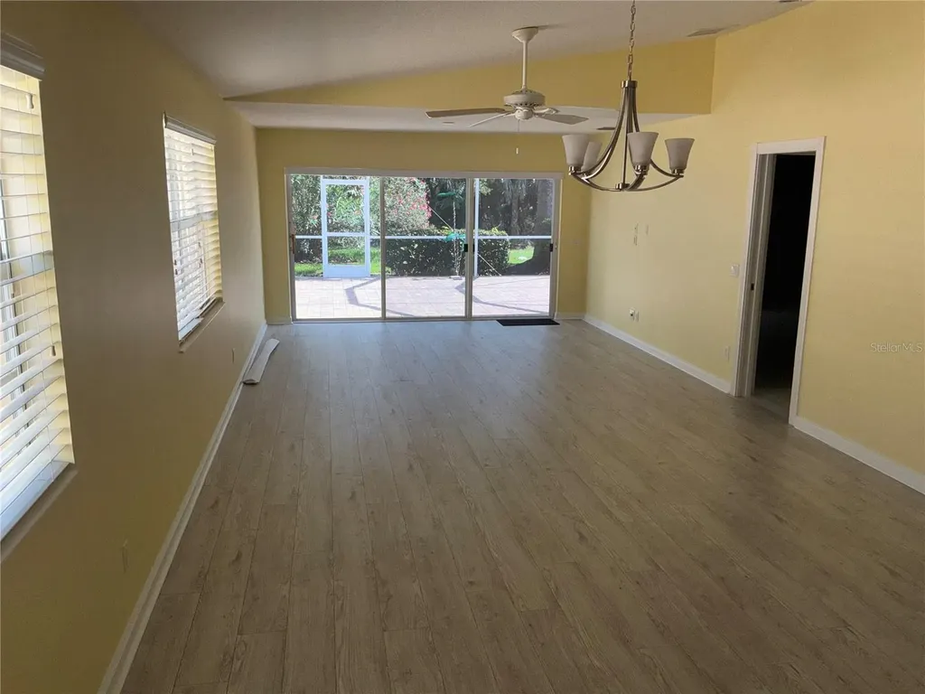 8004 Camminare Drive Sarasota FL 34238