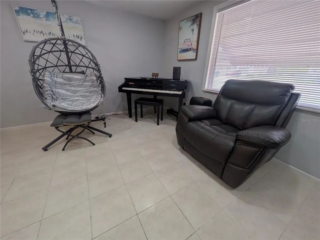 6212 18th Street Zephyrhills FL 33542