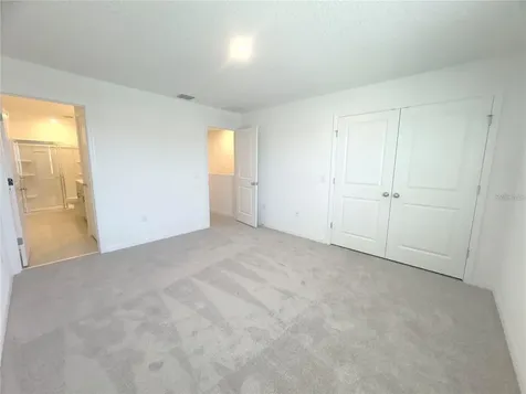 2852 Skyline Loop Kissimmee FL 34758