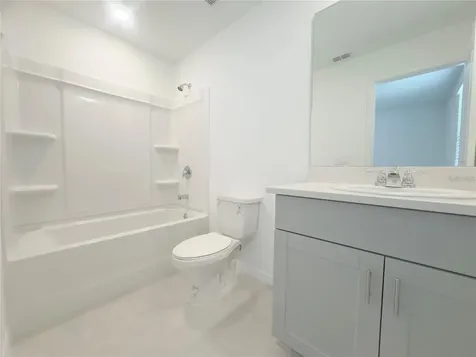 2852 Skyline Loop Kissimmee FL 34758