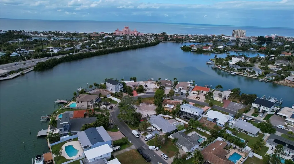 3615 Belle Vista Drive E St Pete Beach FL 33706