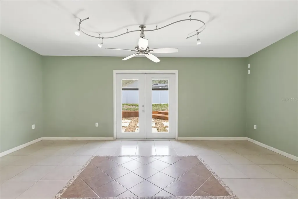 346 Riviera Drive Debary FL 32713