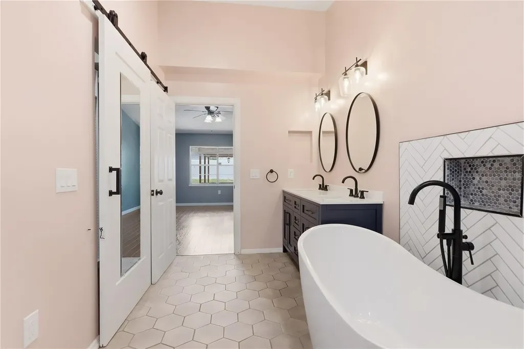 346 Riviera Drive Debary FL 32713