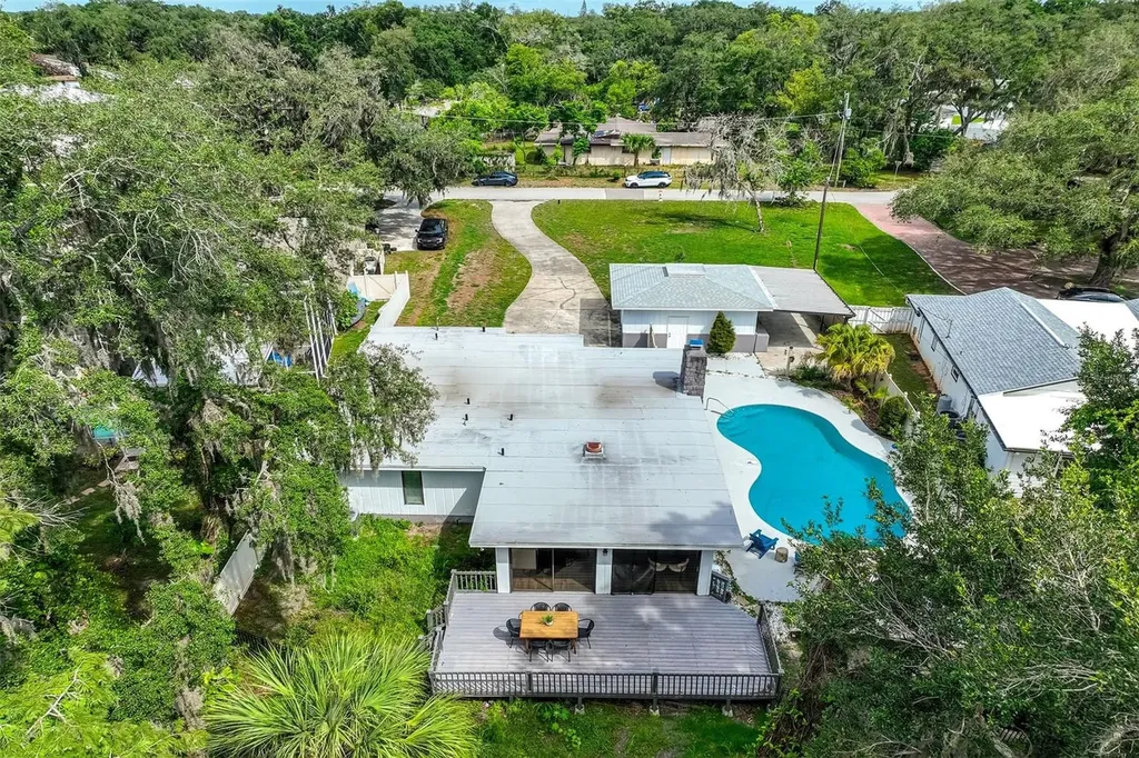 11935 Riverhills Drive Temple Terrace FL 33617
