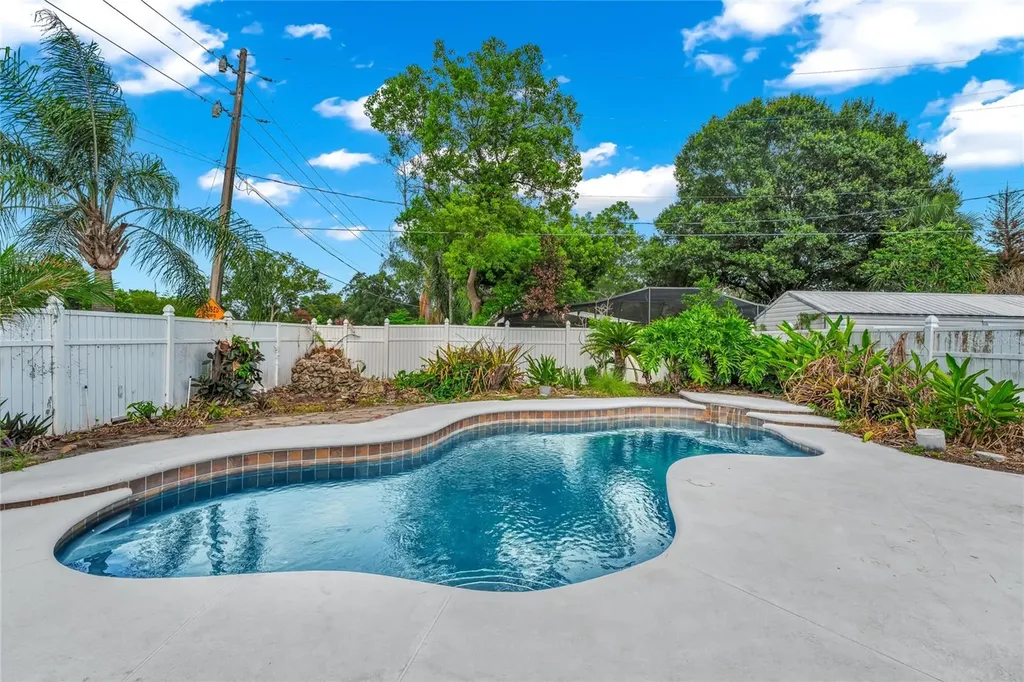 1209 Roscomare Avenue Orlando FL 32806