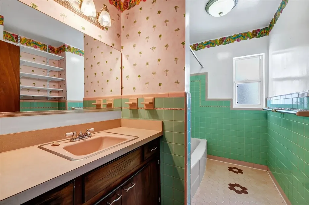 1209 Roscomare Avenue Orlando FL 32806