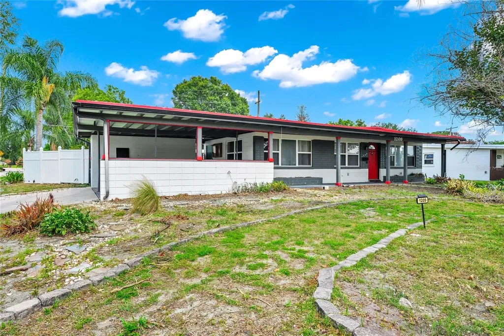 1209 Roscomare Avenue Orlando FL 32806