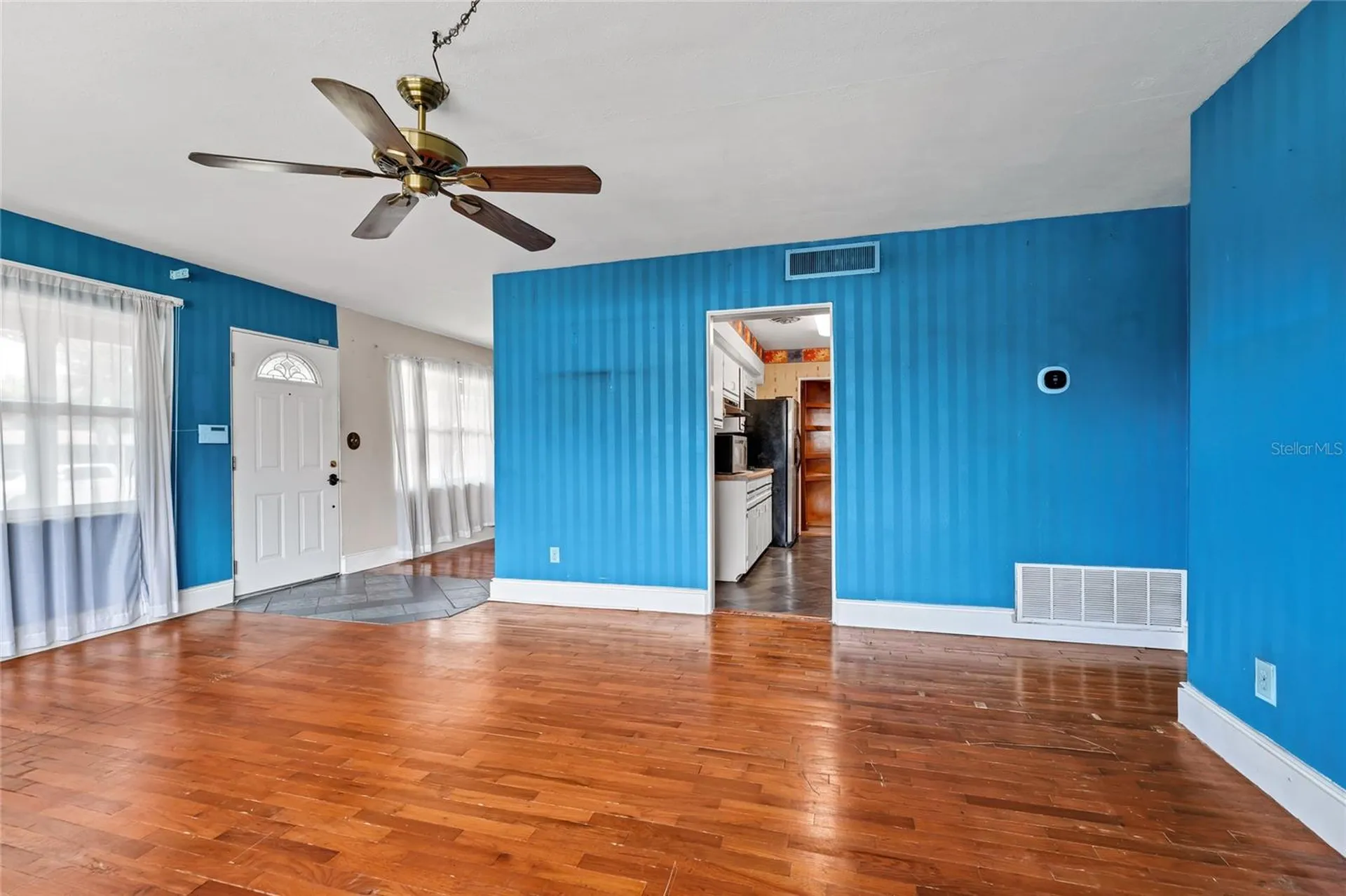 1209 Roscomare Avenue Orlando FL 32806