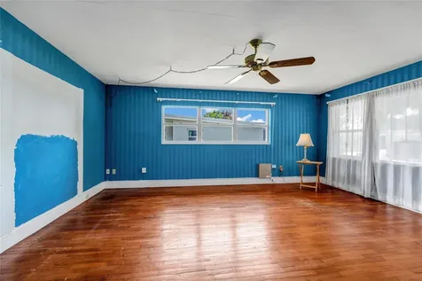 1209 Roscomare Avenue Orlando FL 32806