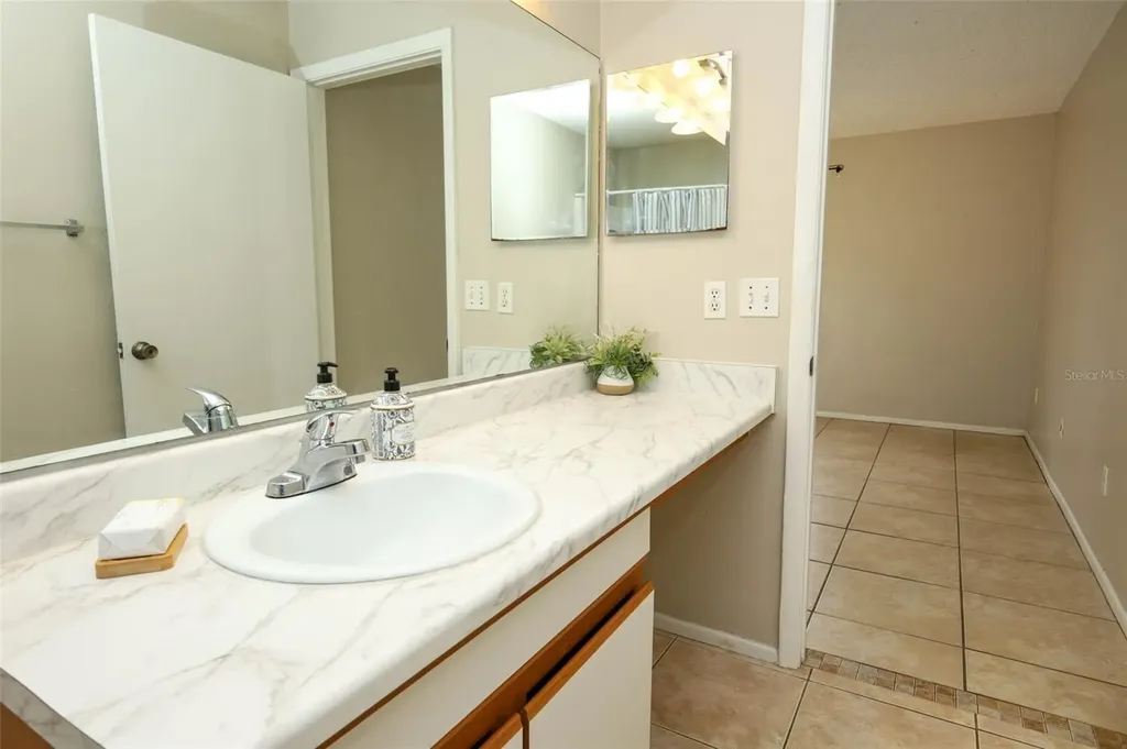 164 Reserve Circle Oviedo FL 32765