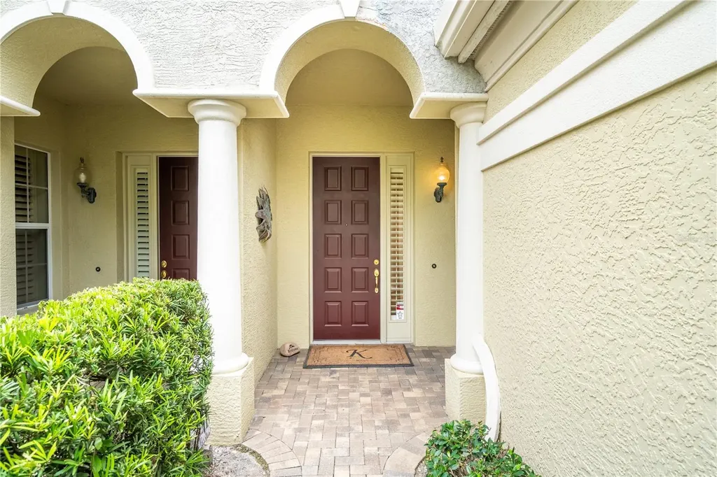 5204 Bouchard Circle Sarasota FL 34238