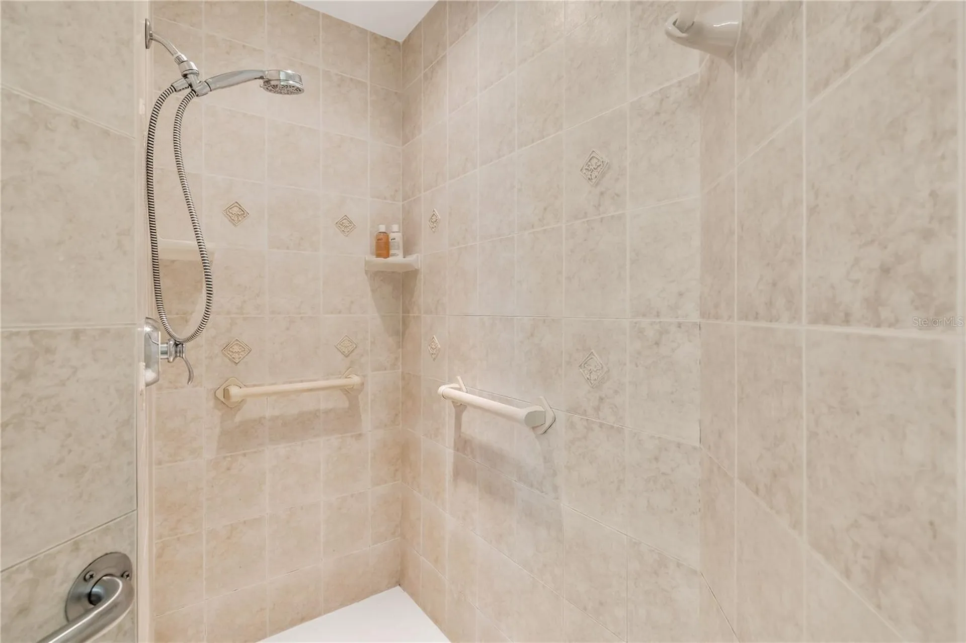 5204 Bouchard Circle Sarasota FL 34238