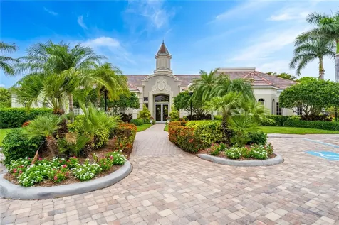 5204 Bouchard Circle Sarasota FL 34238